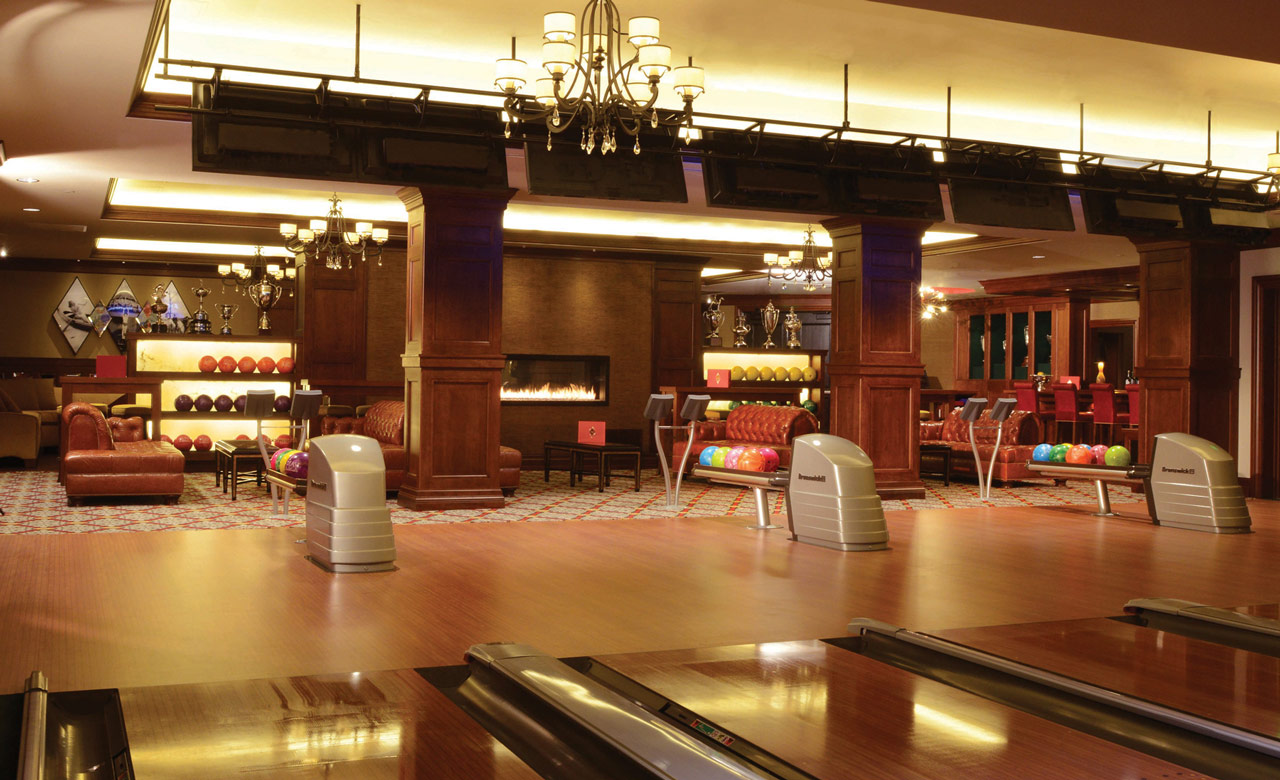 broadmoor-bowling-west-play